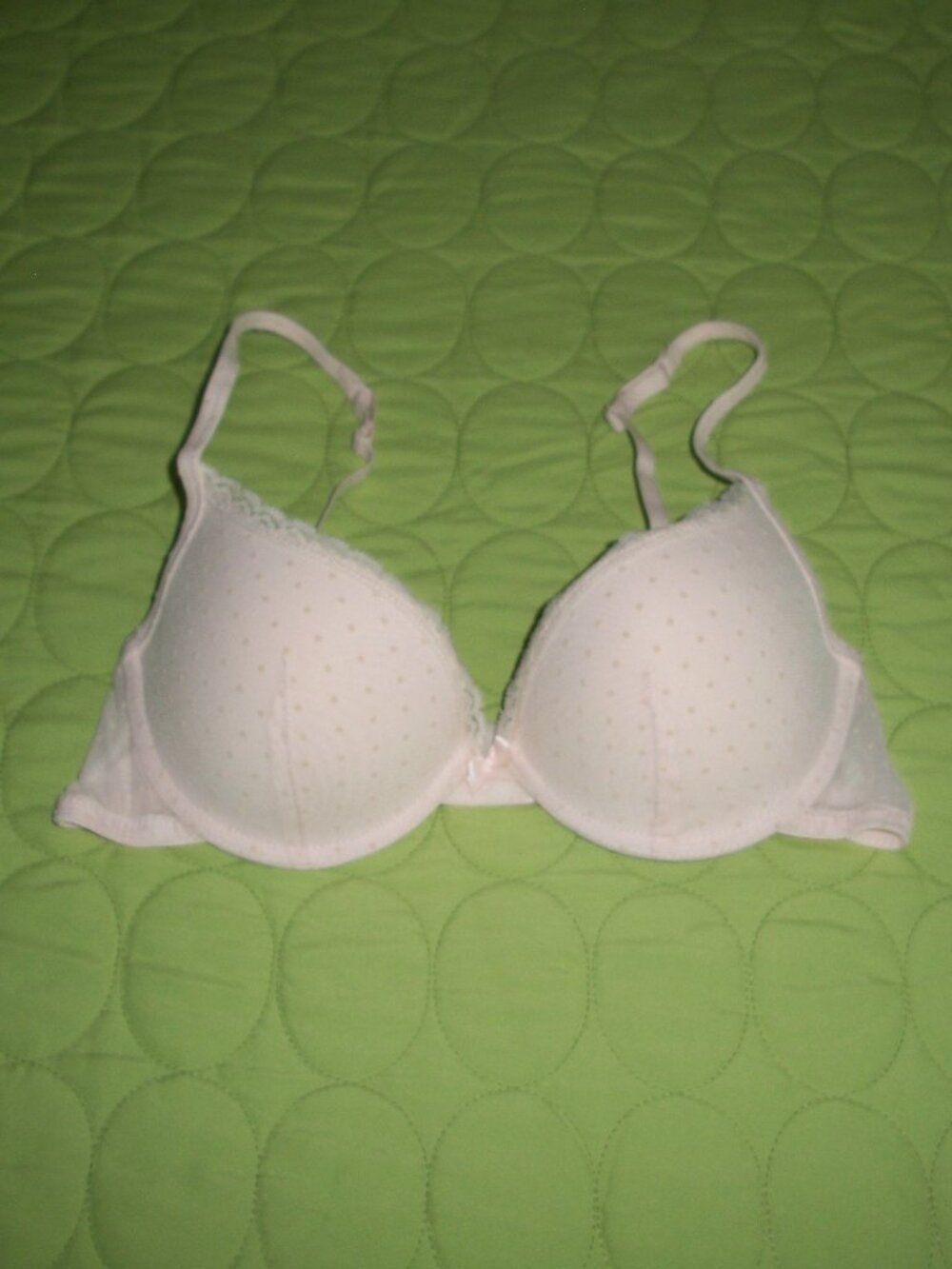 NWOT El Corte Ingles "Women's Secret" Spain Light Cream Bra Size 34A